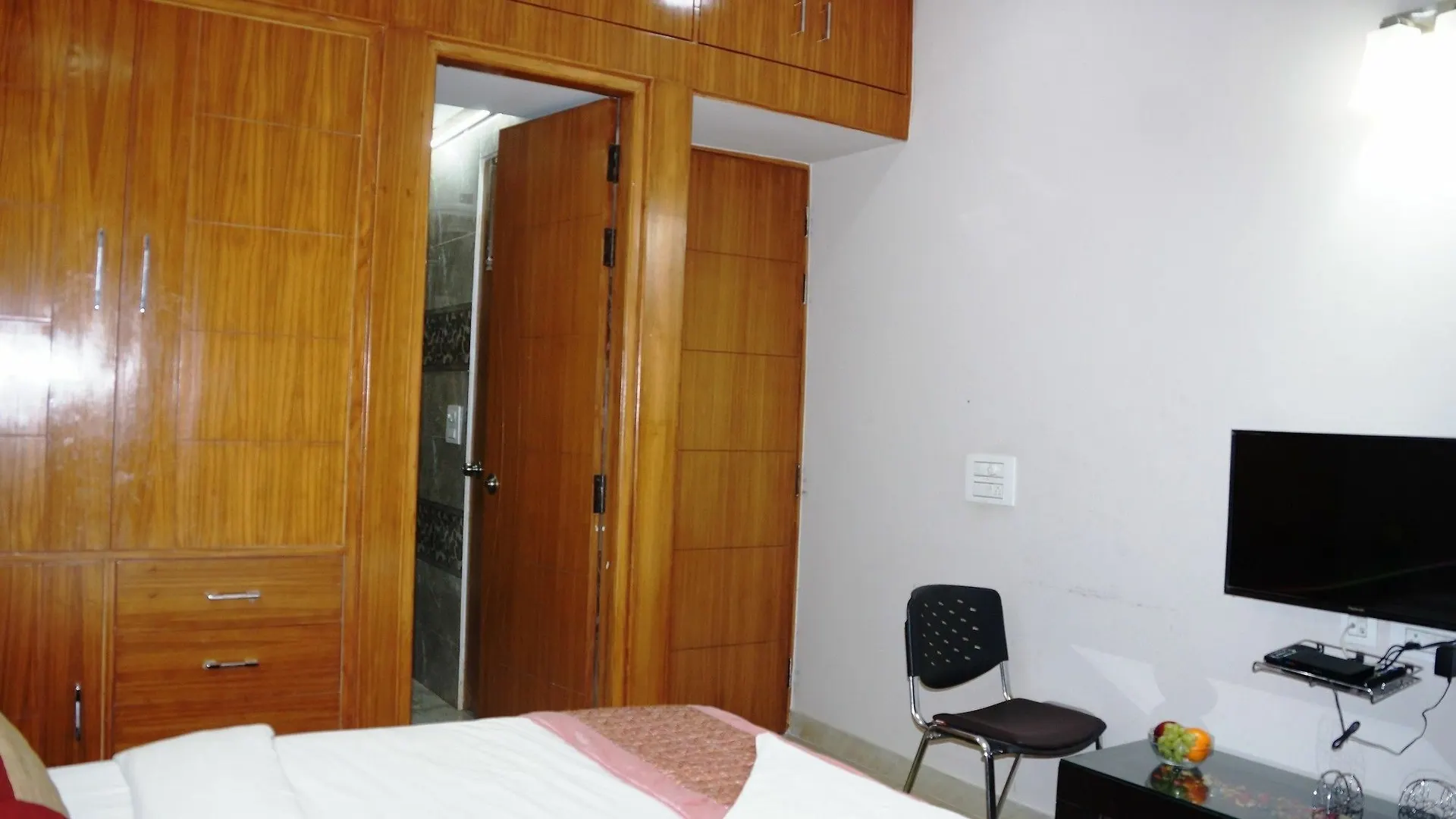 Hotel Maxfort Hospital Apartment Gurgaon