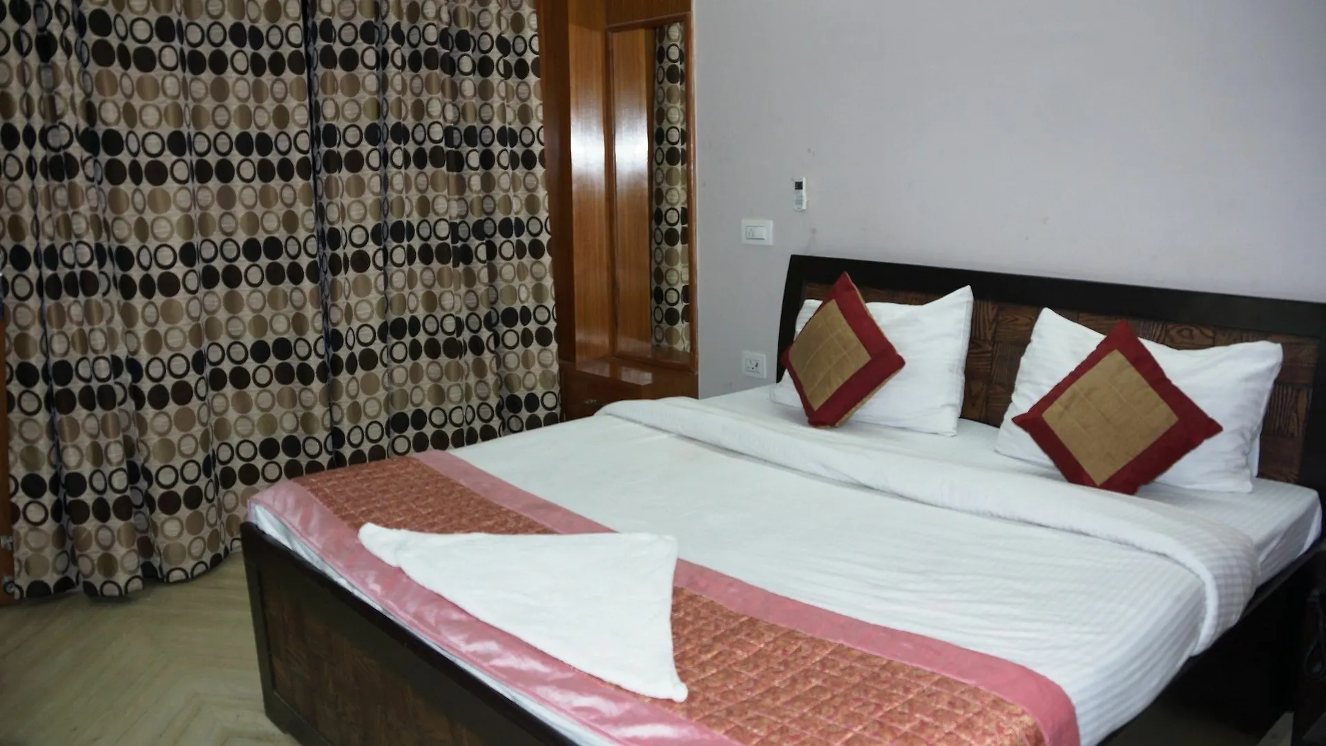 Maxfort Hospital Apartment Gurgaon 3*,  Indien