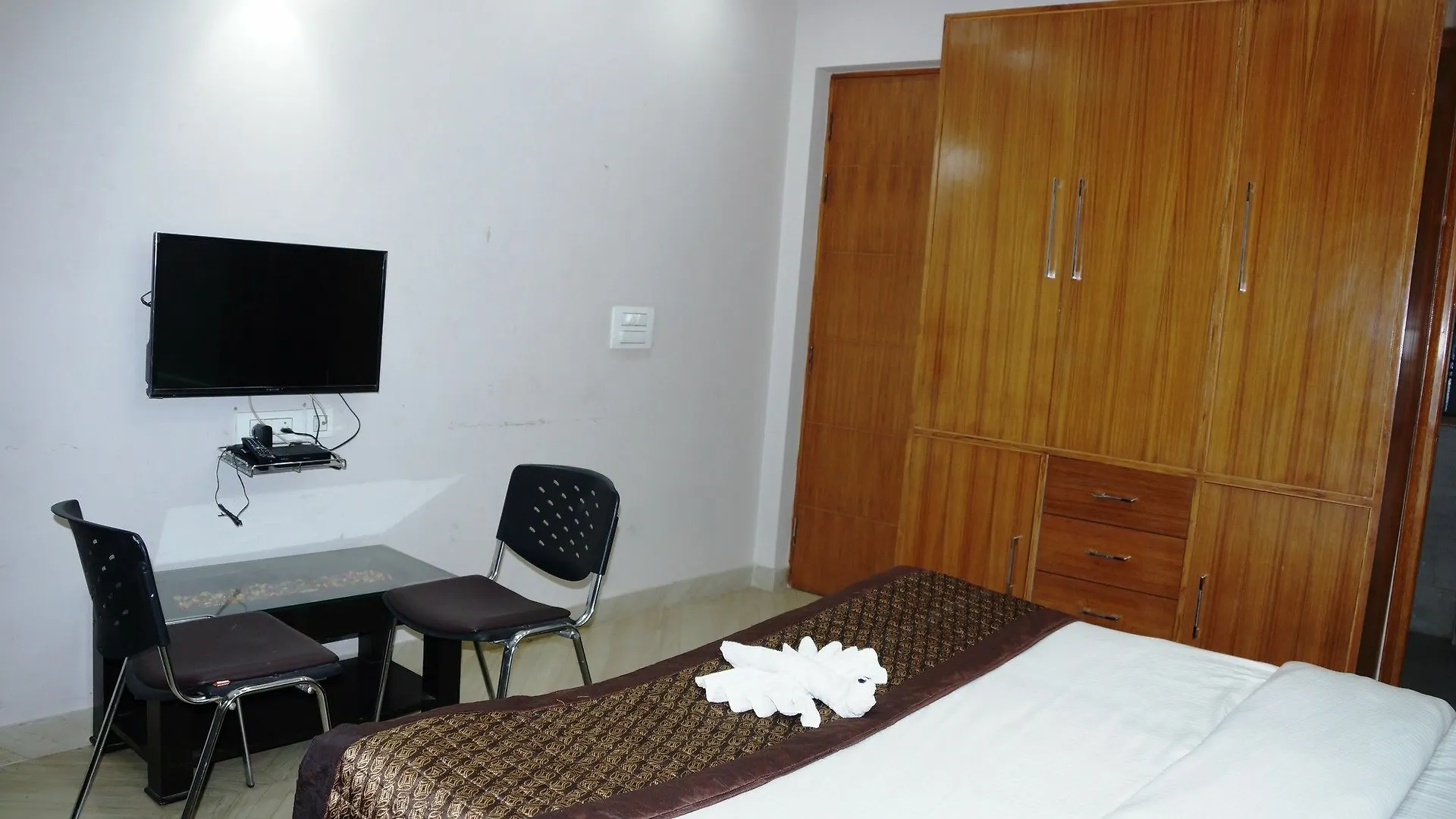Maxfort Hospital Apartment Gurgaon